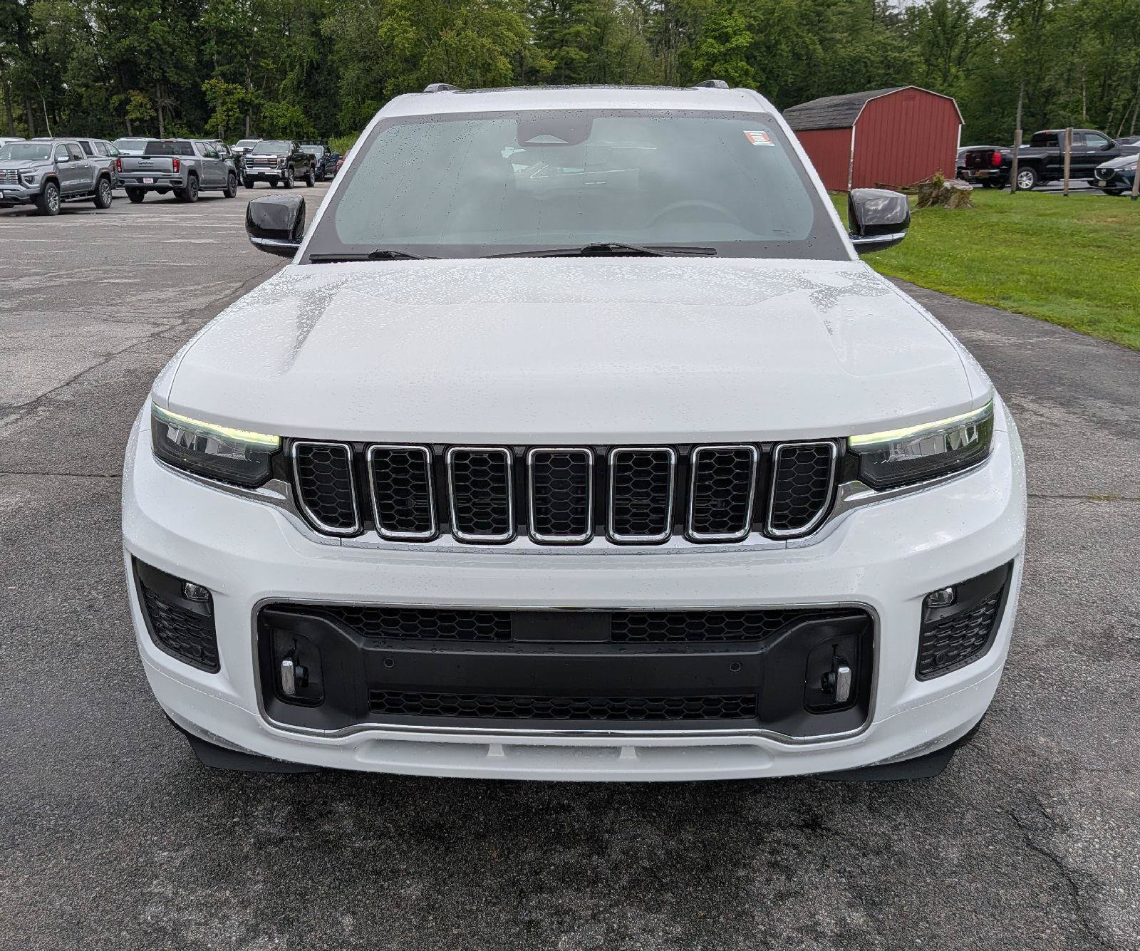 Used 2023 Jeep Grand Cherokee L Overland AWD/4WD image 2