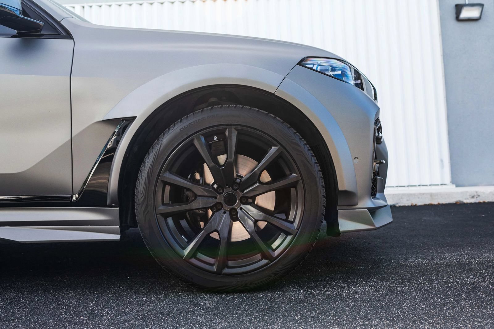 Used 2022 BMW X7 M50i w/ Dynamic Handling Package AWD/4WD image 41