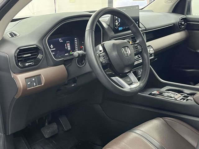 Used 2023 Honda Pilot Elite image 14