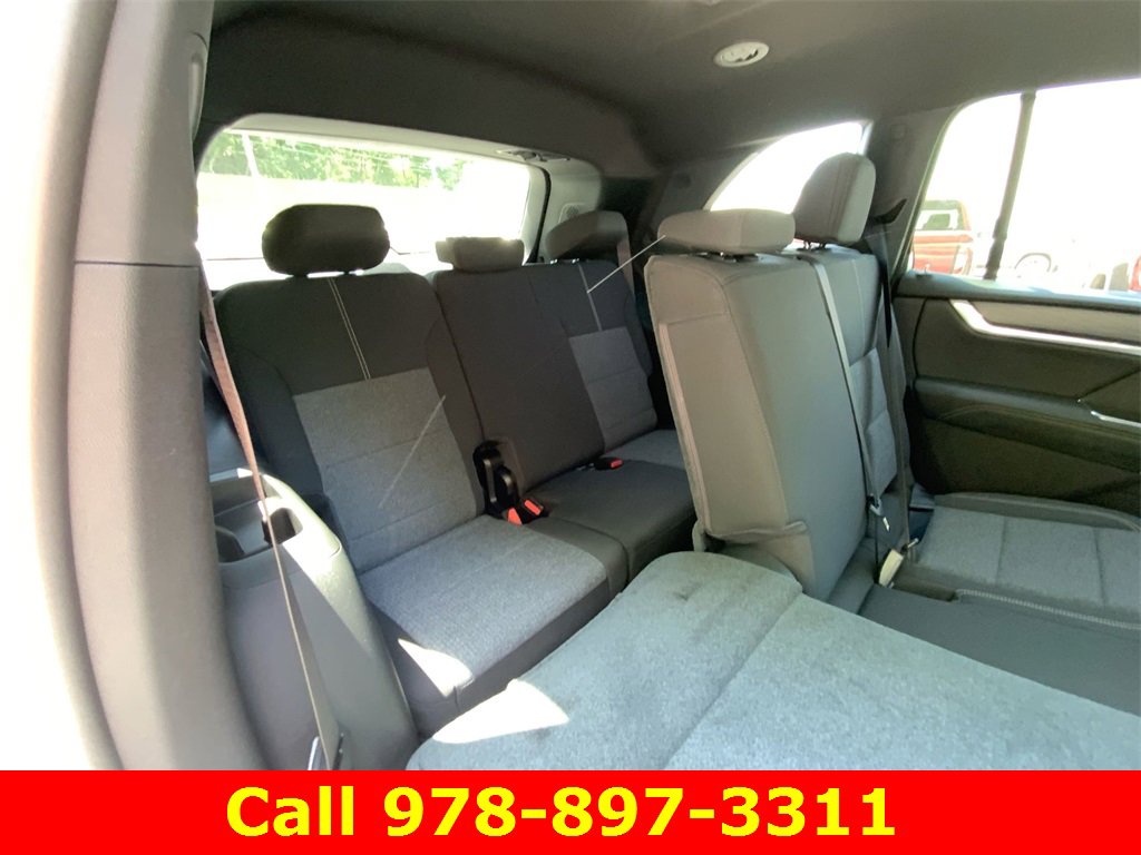 New 2025 GMC Acadia Elevation image 31