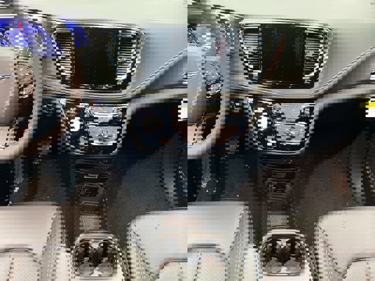 New 2026 Chrysler Pacifica Select w/ S Appearance Package image 18