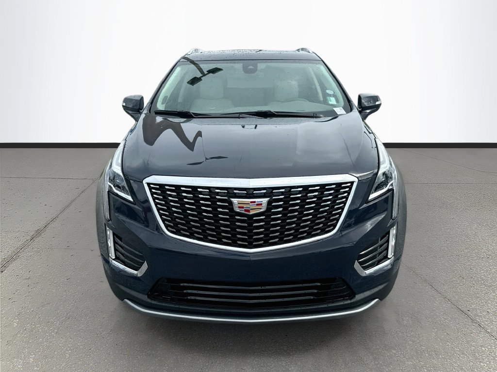 Used 2025 Cadillac XT5 Premium Luxury w/ LPO, Floor Liner Package FWD image 2