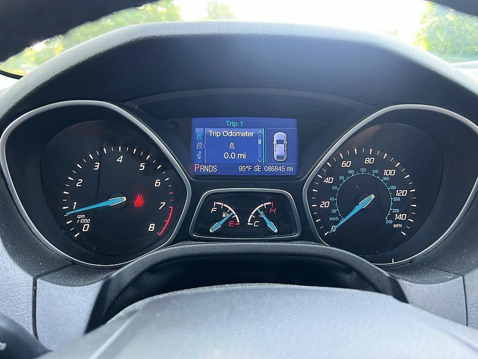 Used 2014 Ford Focus SE w/ Equipment Group 201A FWD image 14