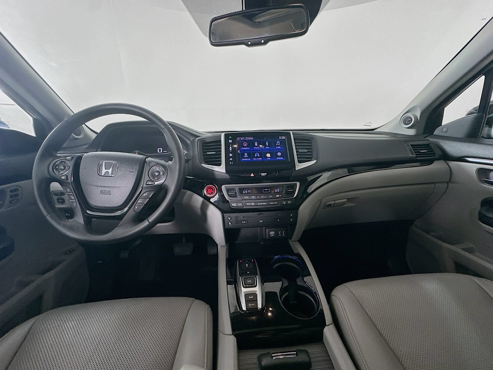 Used 2016 Honda Pilot Elite image 14