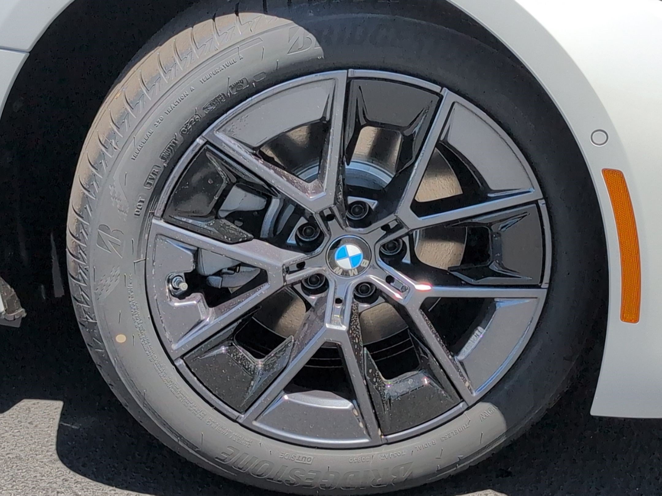 New 2026 BMW i4 eDrive40 w/ Parking Assistance Package RWD image 13