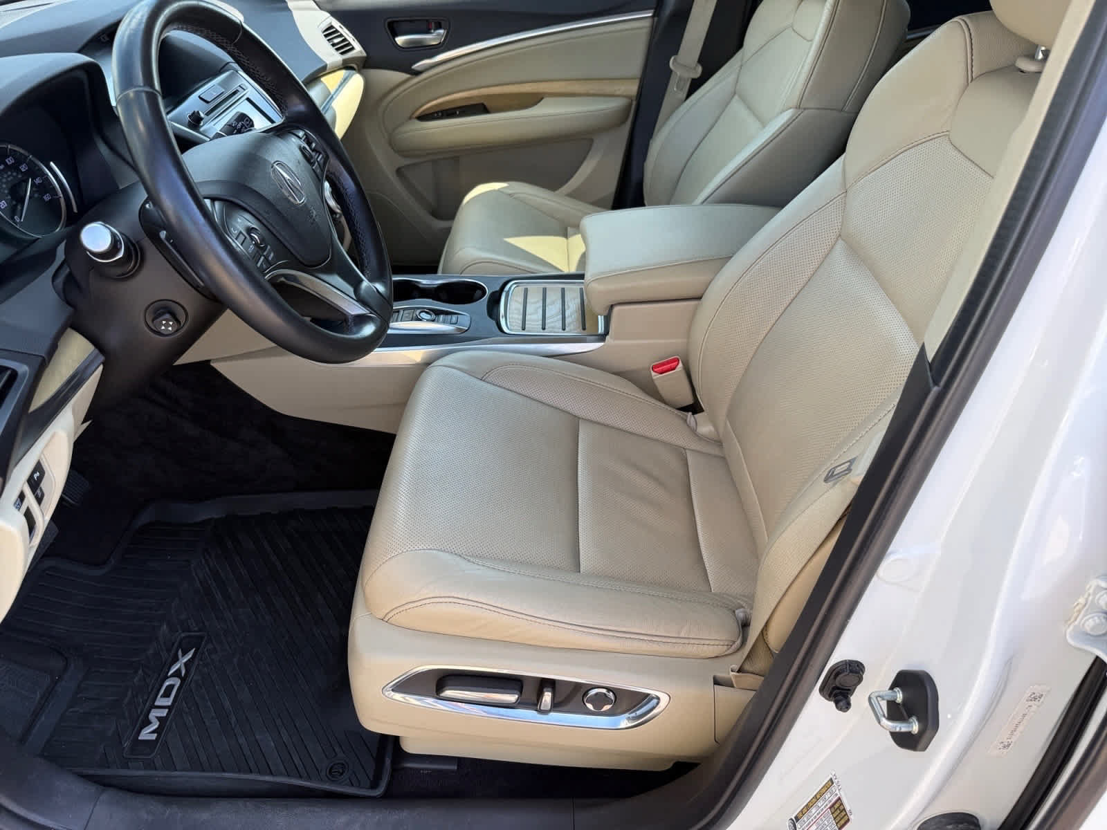 Used 2020 Acura MDX w/ Technology Package AWD/4WD image 9