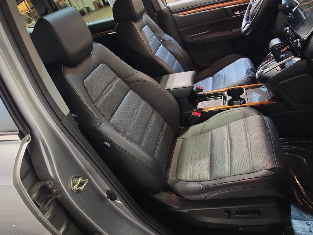 Used 2020 Honda CR-V Touring image 26
