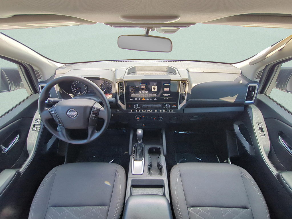 Certified 2025 Nissan Frontier SV RWD image 11