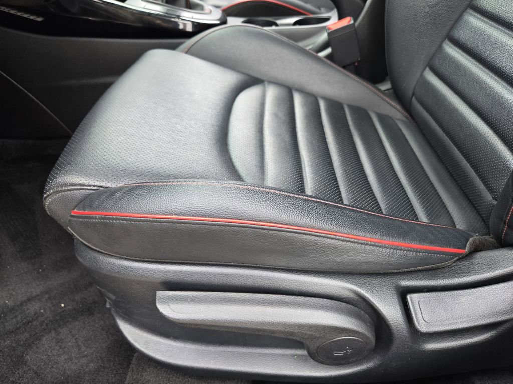 Used 2022 Kia Forte GT image 31