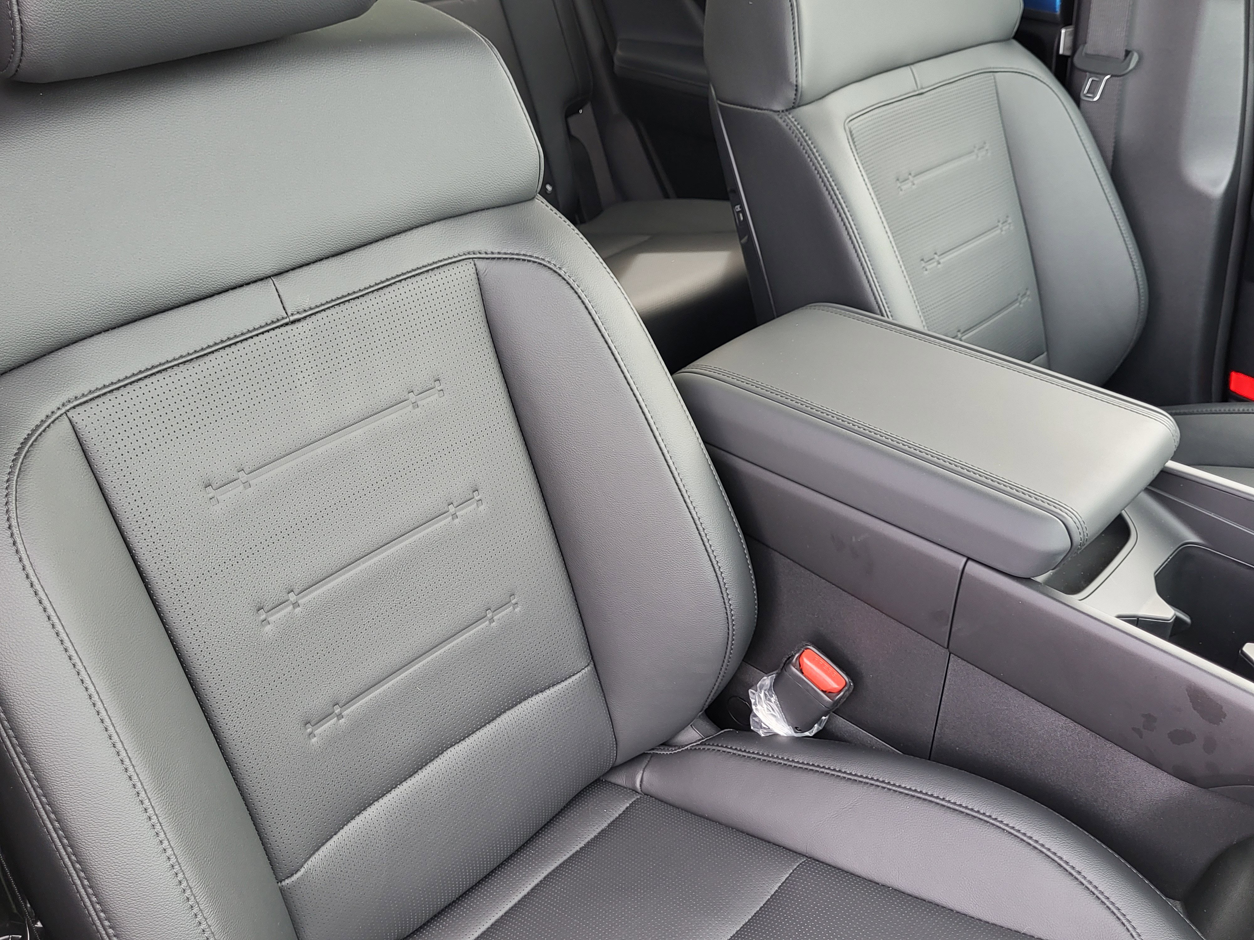 New 2026 Hyundai Santa Fe Limited AWD/4WD image 19