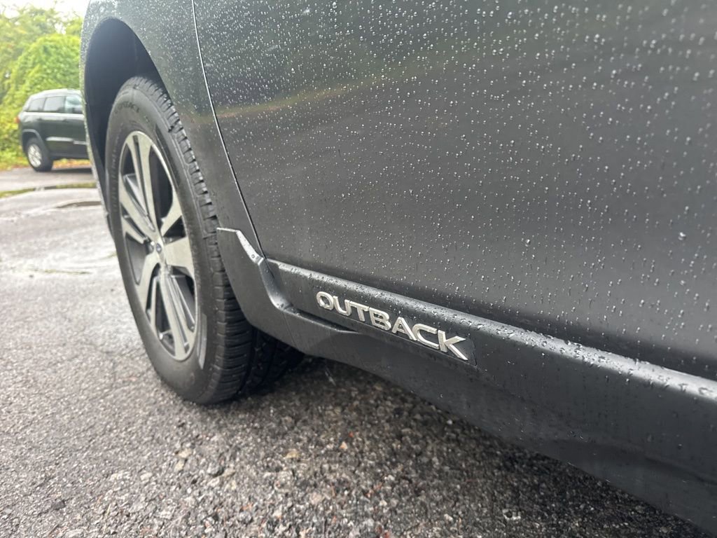Used 2018 Subaru Outback 3.6R Limited image 20