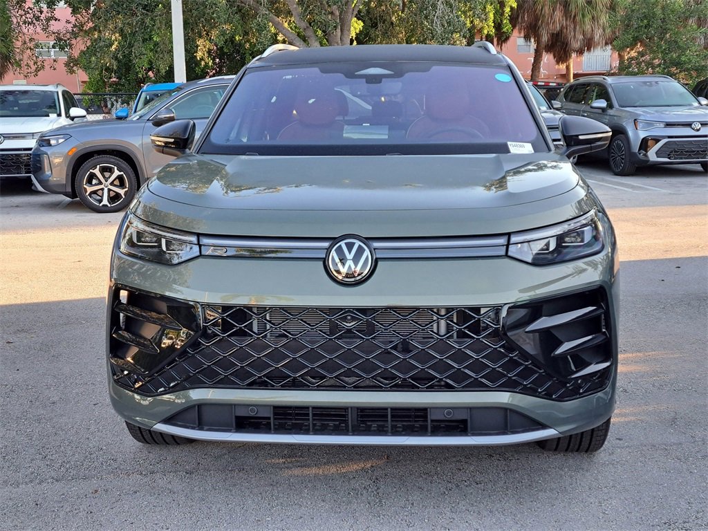New 2026 Volkswagen Tiguan SEL R-Line image 2