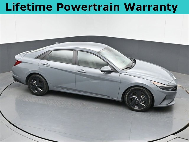 Used 2022 Hyundai Elantra SEL video 1