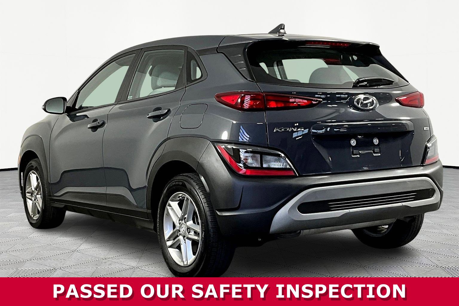 Used 2023 Hyundai Kona SE AWD/4WD image 4