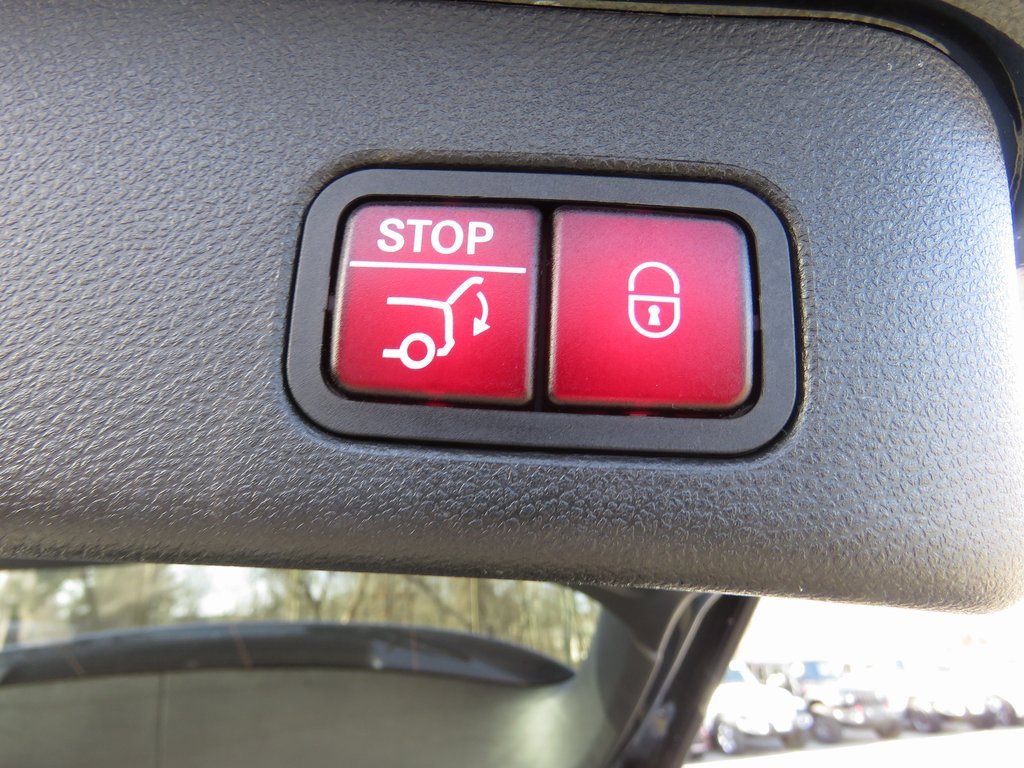 Used 2018 Mercedes-Benz GLE 350 4MATIC image 18