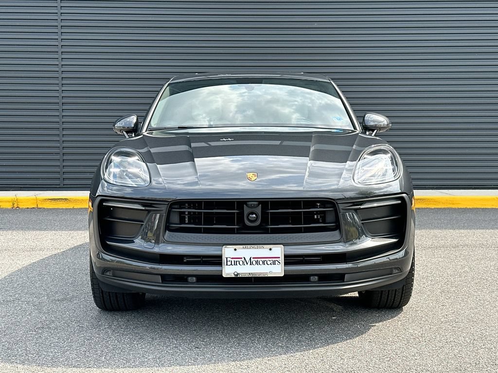 New 2026 Porsche Macan AWD/4WD image 6