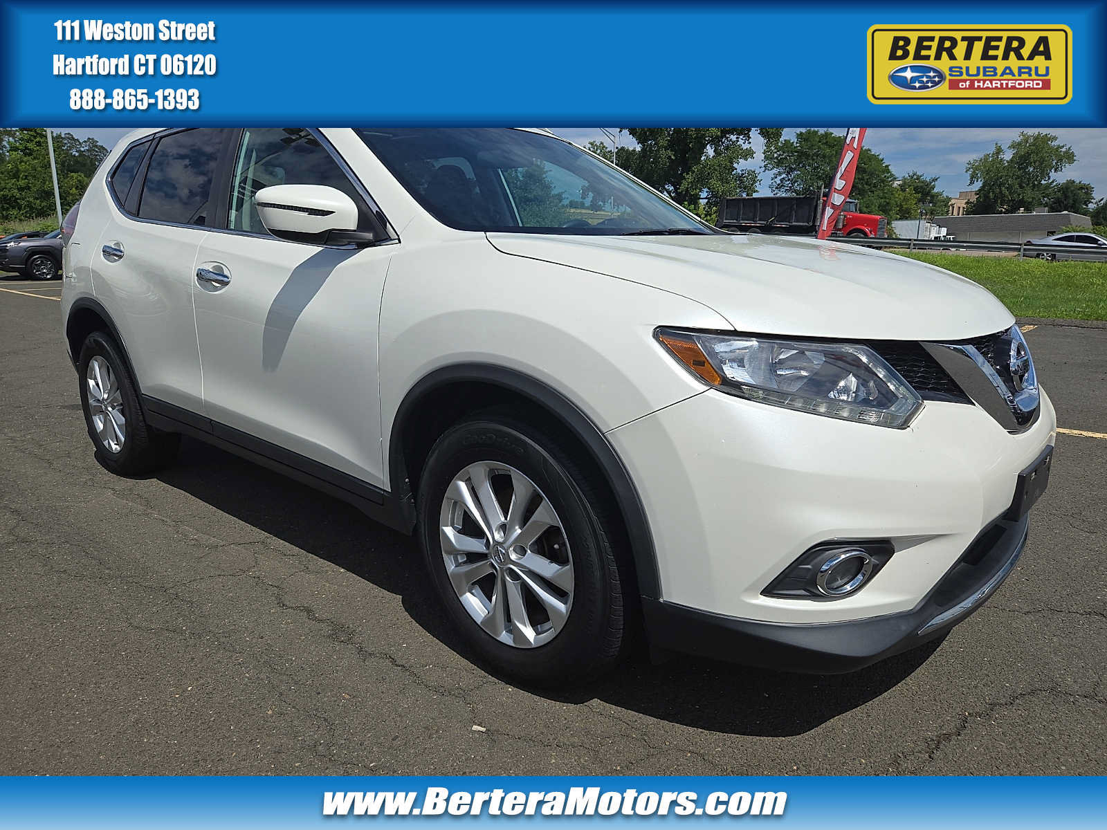 Used 2016 Nissan Rogue SV w/ SV Moonroof Package