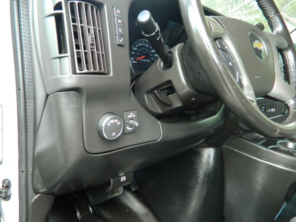 Used 2019 Chevrolet Express 2500 w/ Communications Package RWD image 17