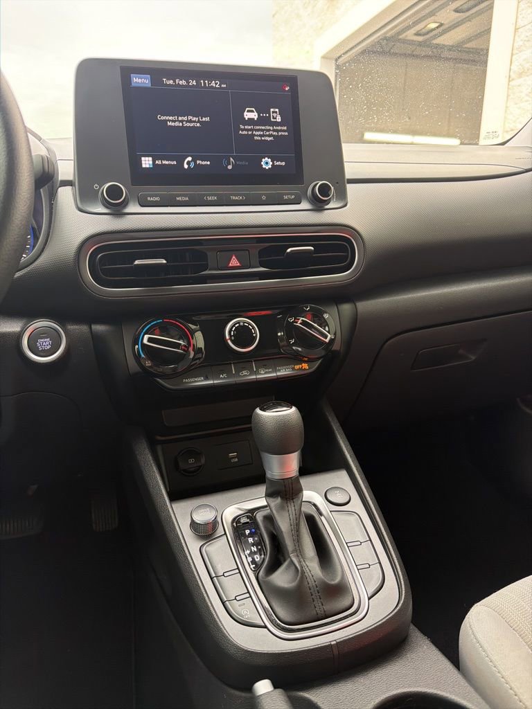 Used 2023 Hyundai Kona SEL w/ Cargo Package AWD/4WD image 14