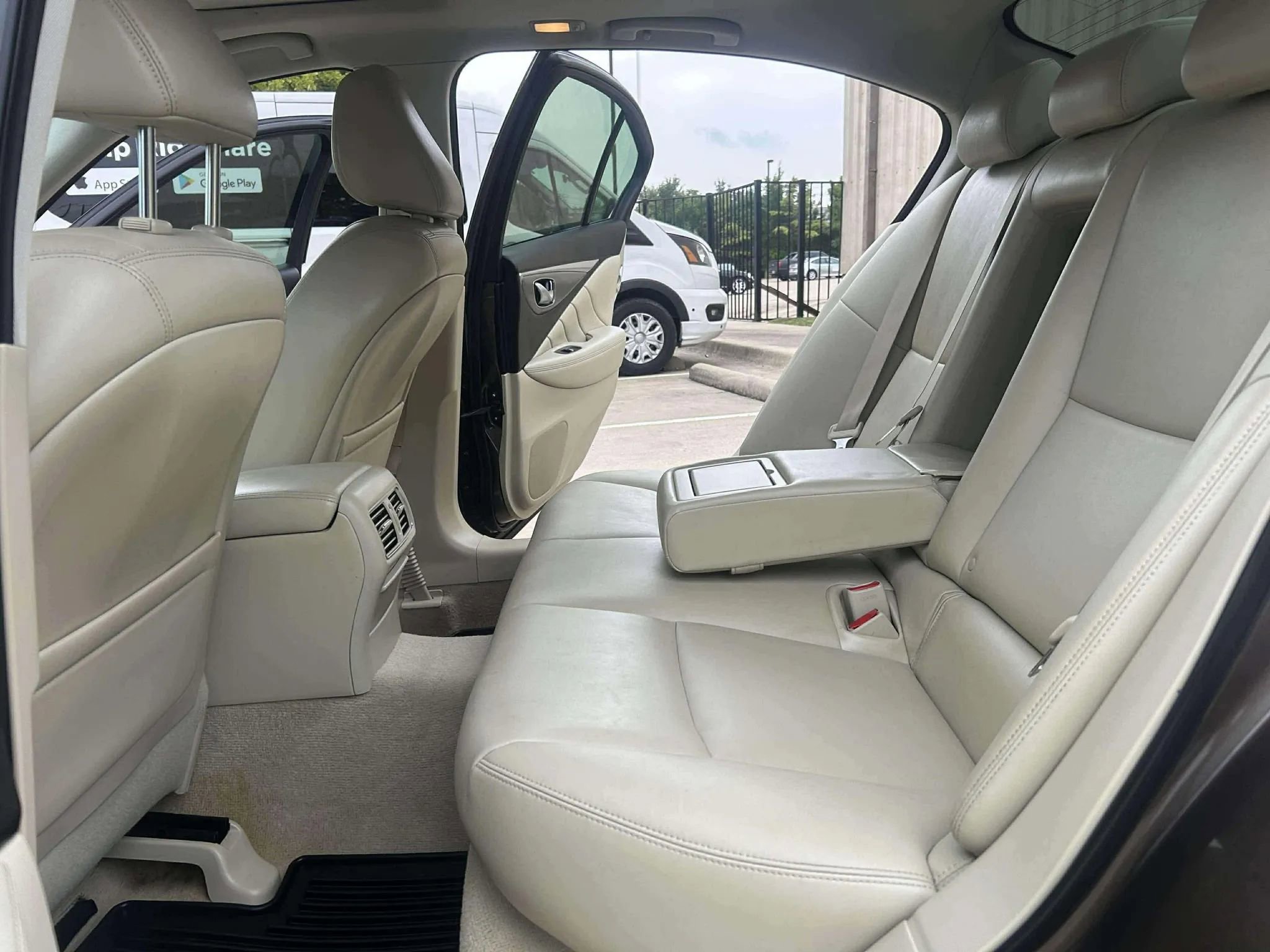 Used 2017 INFINITI Q50 3.0t Premium w/ 3.0T Premium Plus Package image 18