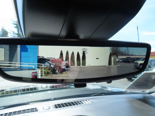 Used 2024 Chevrolet Silverado 2500 ZR2 w/ Technology Package image 33