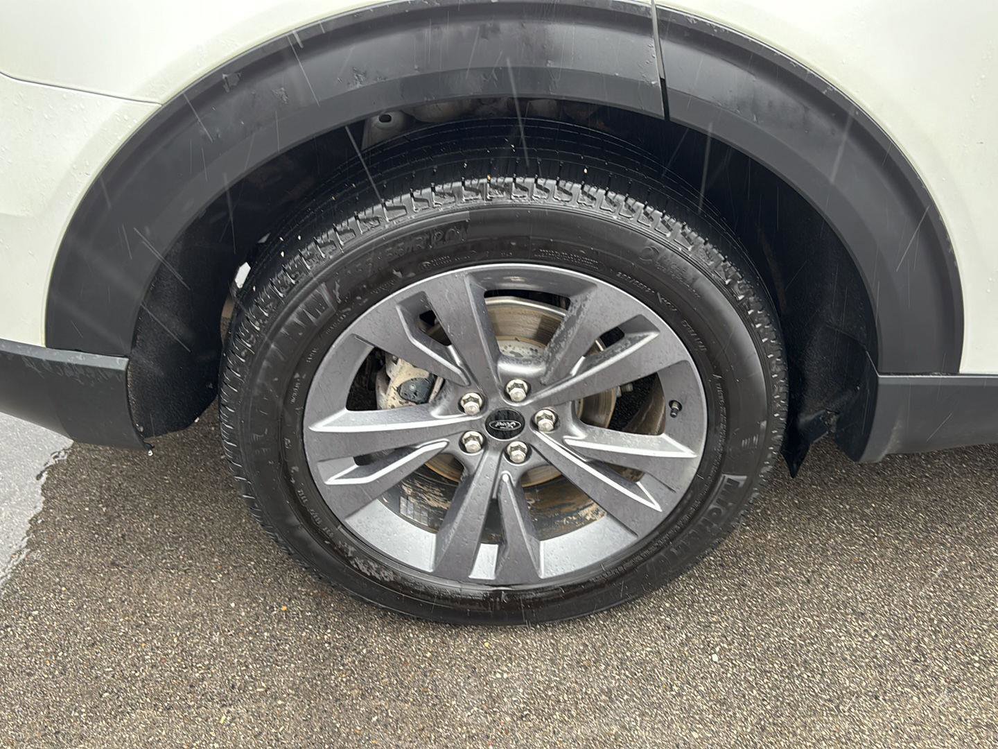 Used 2023 Ford Explorer XLT w/ Equipment Group 202A image 11