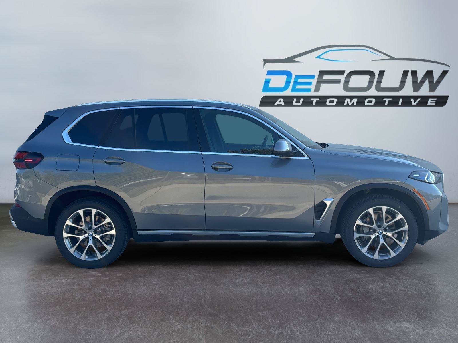 Used 2026 BMW X5 xDrive40i AWD/4WD image 2