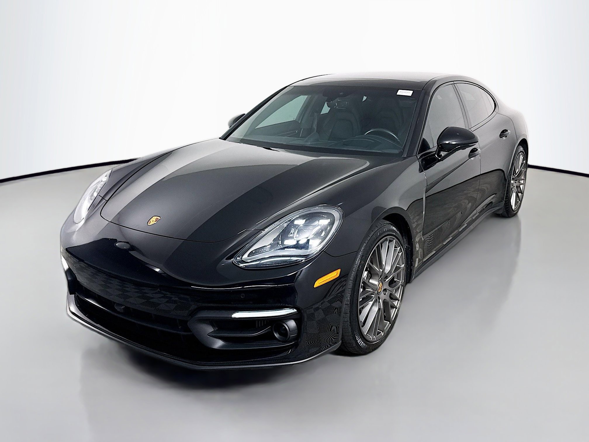 Used 2023 Porsche Panamera Platinum Edition w/ Assistance Package image 4