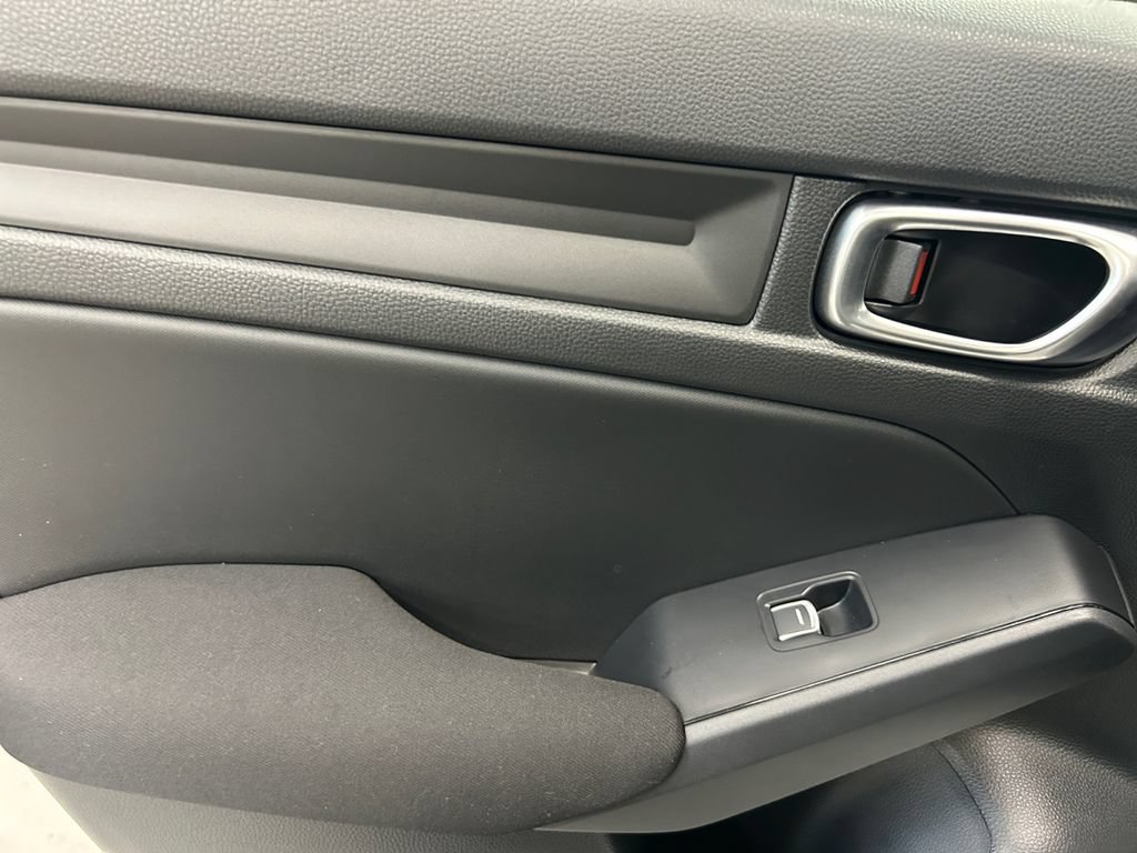Used 2023 Honda Civic Sport image 21