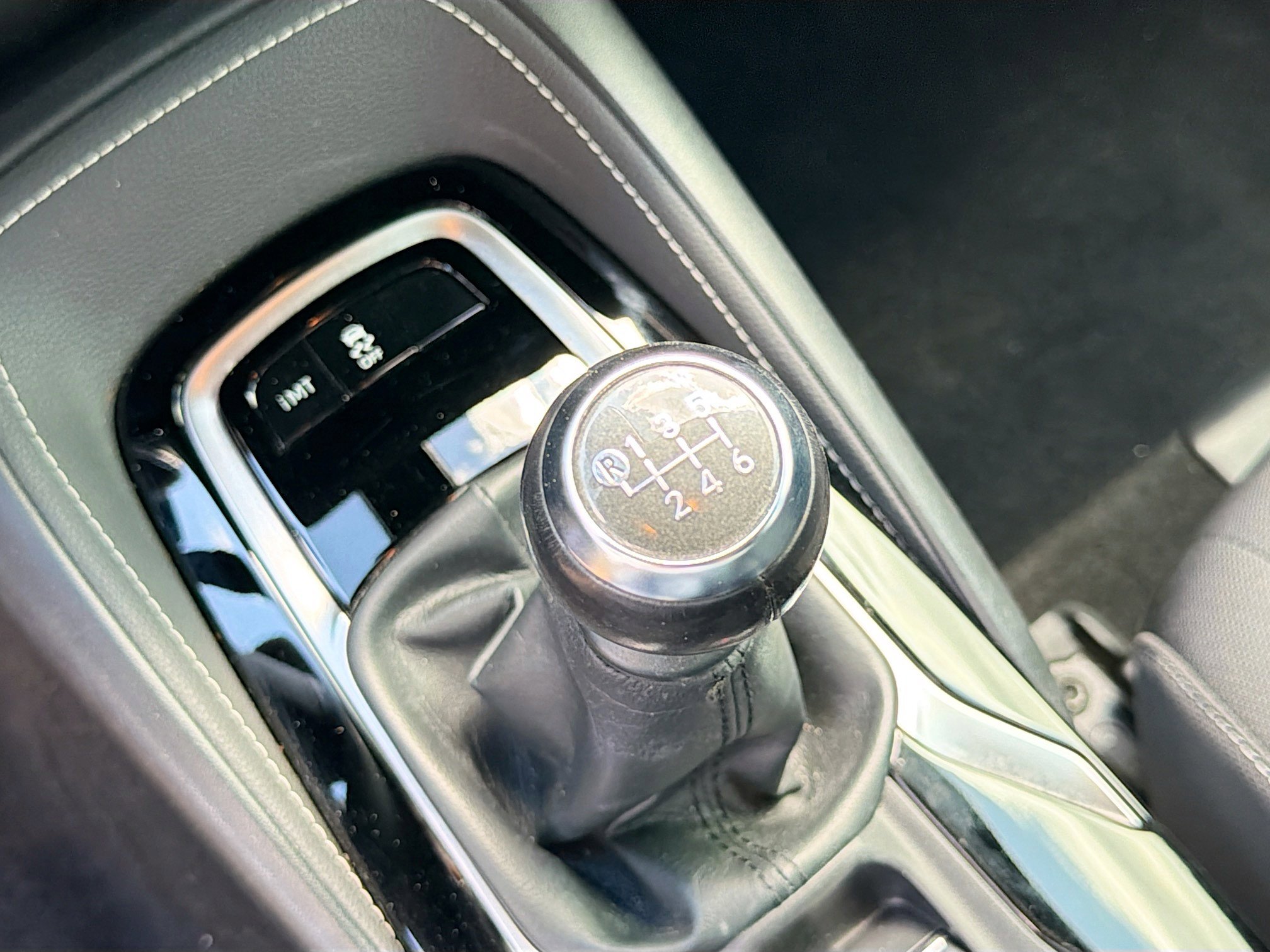 Used 2021 Toyota Corolla SE image 26