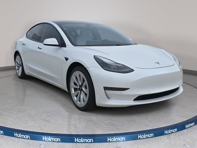 Used 2021 Tesla Model 3 Standard Range Plus image 4