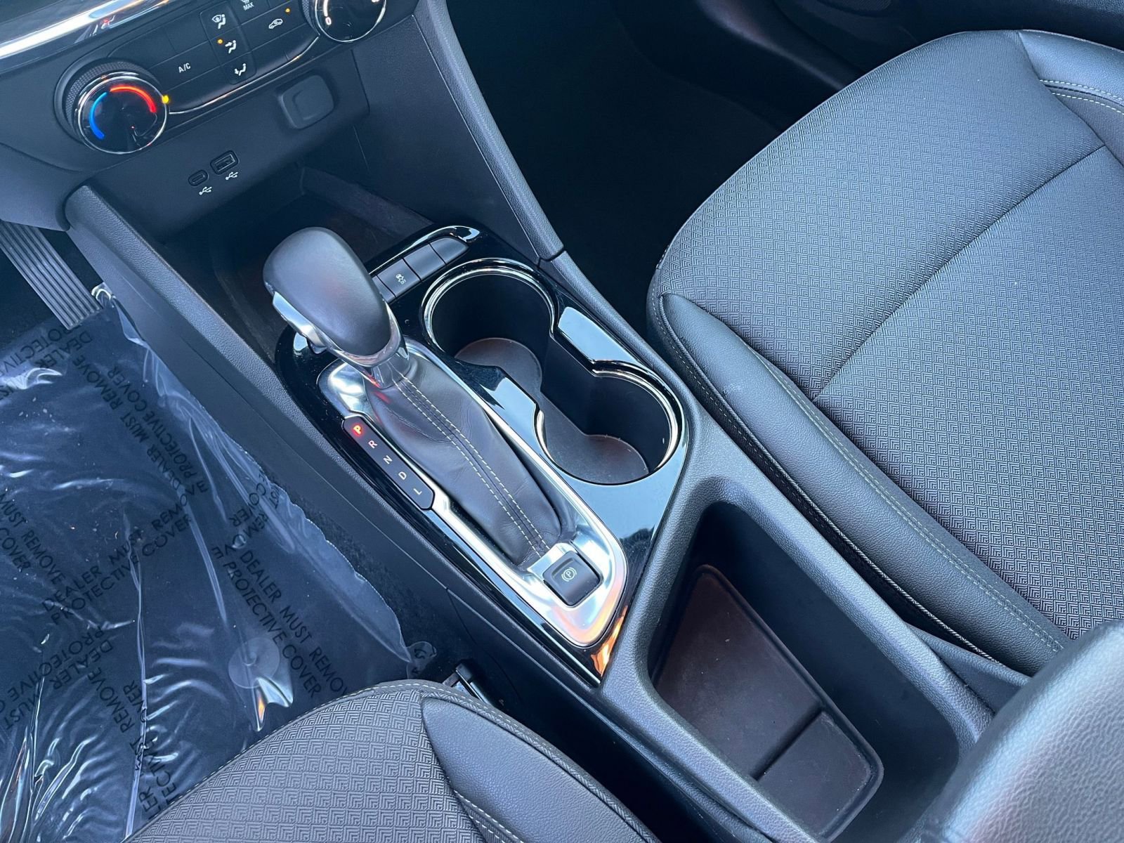 Used 2025 Buick Encore GX Preferred image 37