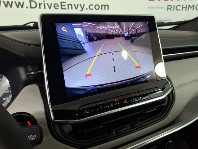 Used 2023 Jeep Compass Limited image 22