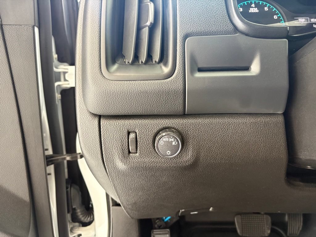 Used 2022 Chevrolet Colorado LT w/ Fleet Safety Package RWD image 10
