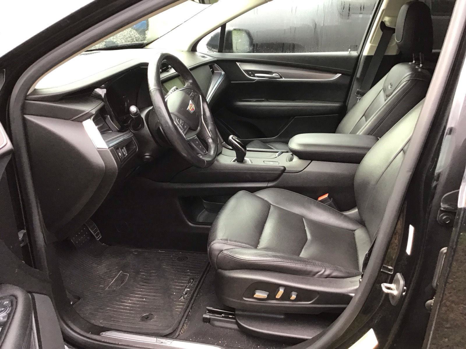 Used 2019 Cadillac XT5 Luxury FWD image 10