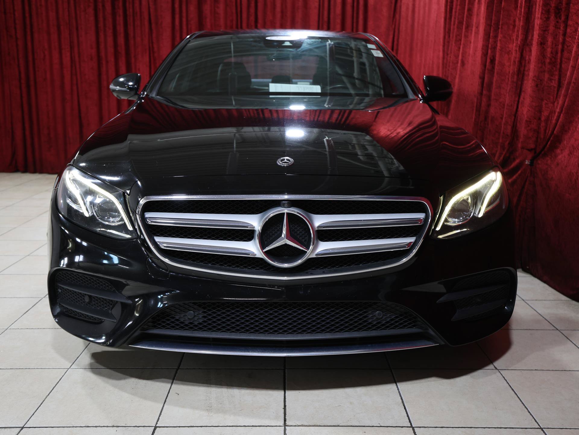 Used 2019 Mercedes-Benz E 300 image 9