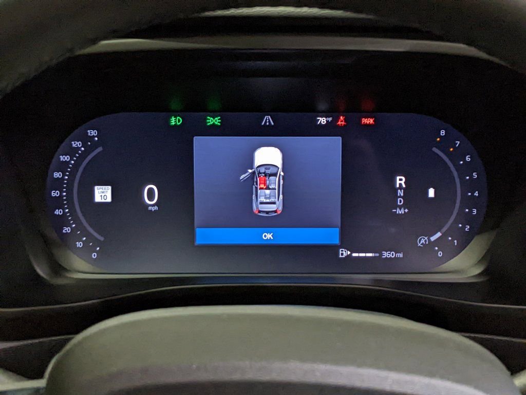 New 2026 Volvo XC40 B5 Ultra w/ Climate Package image 15