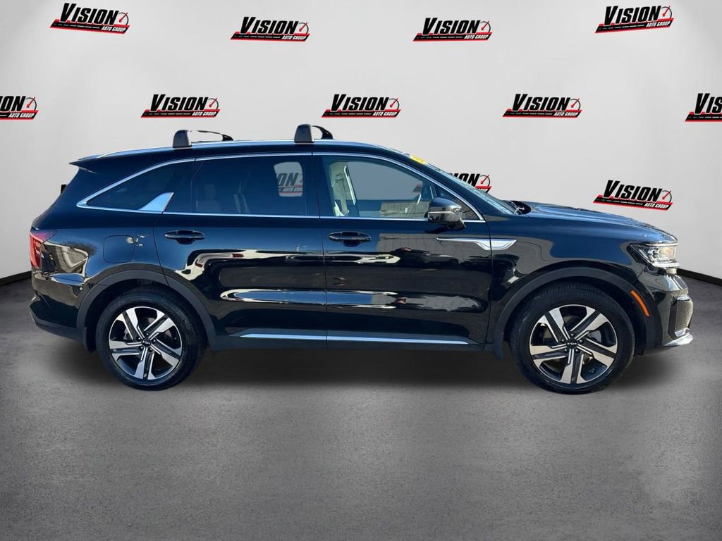 Certified 2023 Kia Sorento SX Prestige image 4