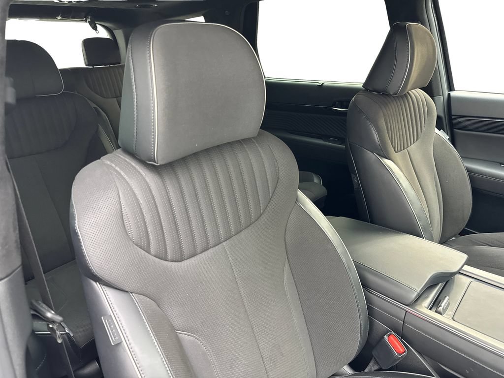 Used 2025 Hyundai Palisade Calligraphy AWD/4WD image 48