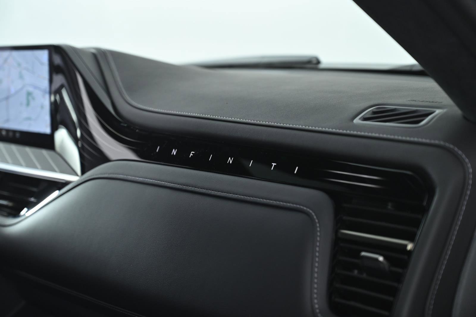 New 2026 INFINITI QX80 Autograph w/ Premium Cargo Package image 34