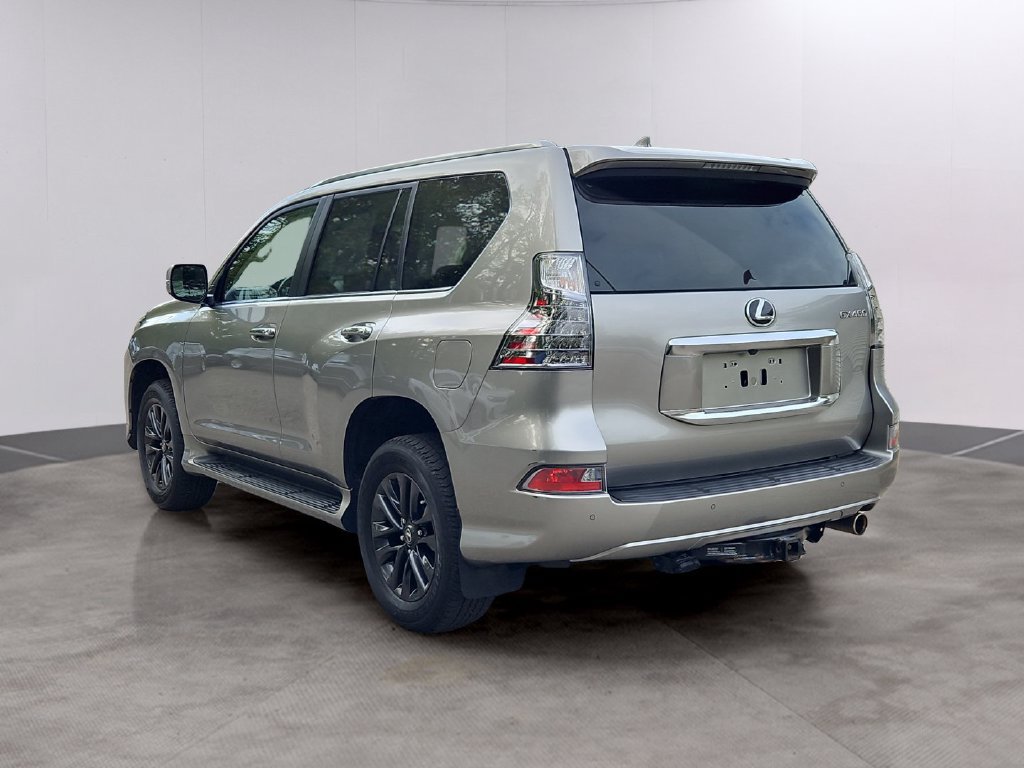 Used 2023 Lexus GX 460 Premium w/ Premium Package AWD/4WD image 6
