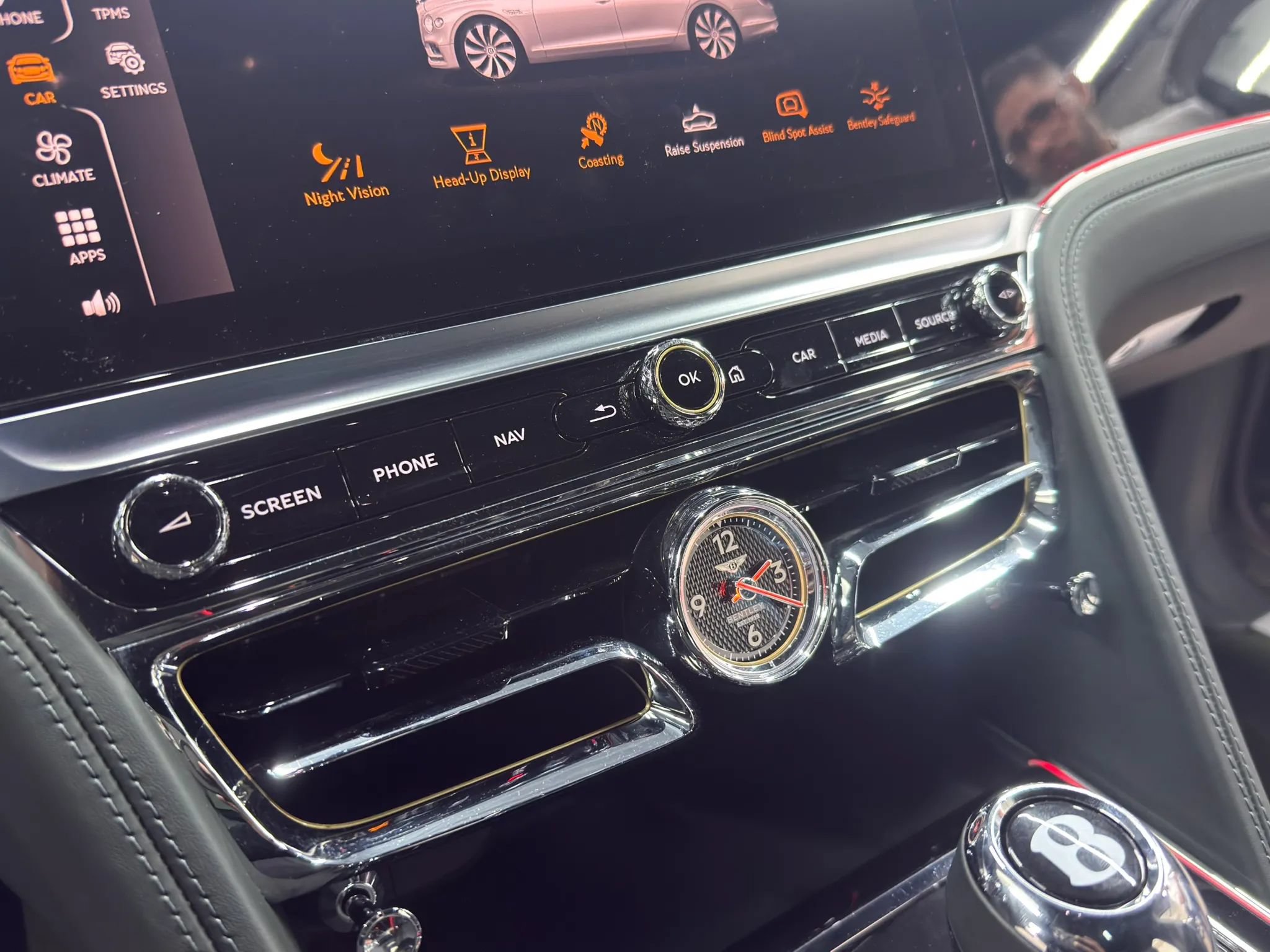 Used 2022 Bentley Flying Spur V8 AWD/4WD image 40