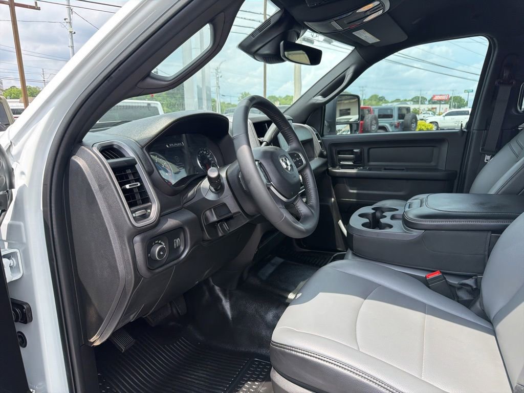 Used 2023 RAM 3500 Tradesman w/ Safety Group AWD/4WD image 31