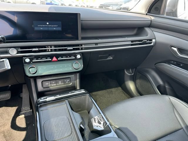 Used 2025 Hyundai Tucson Limited AWD/4WD image 18