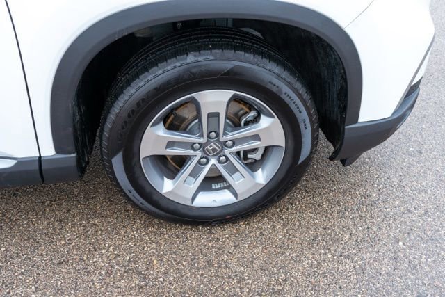 Used 2025 Honda Pilot EX-L image 10