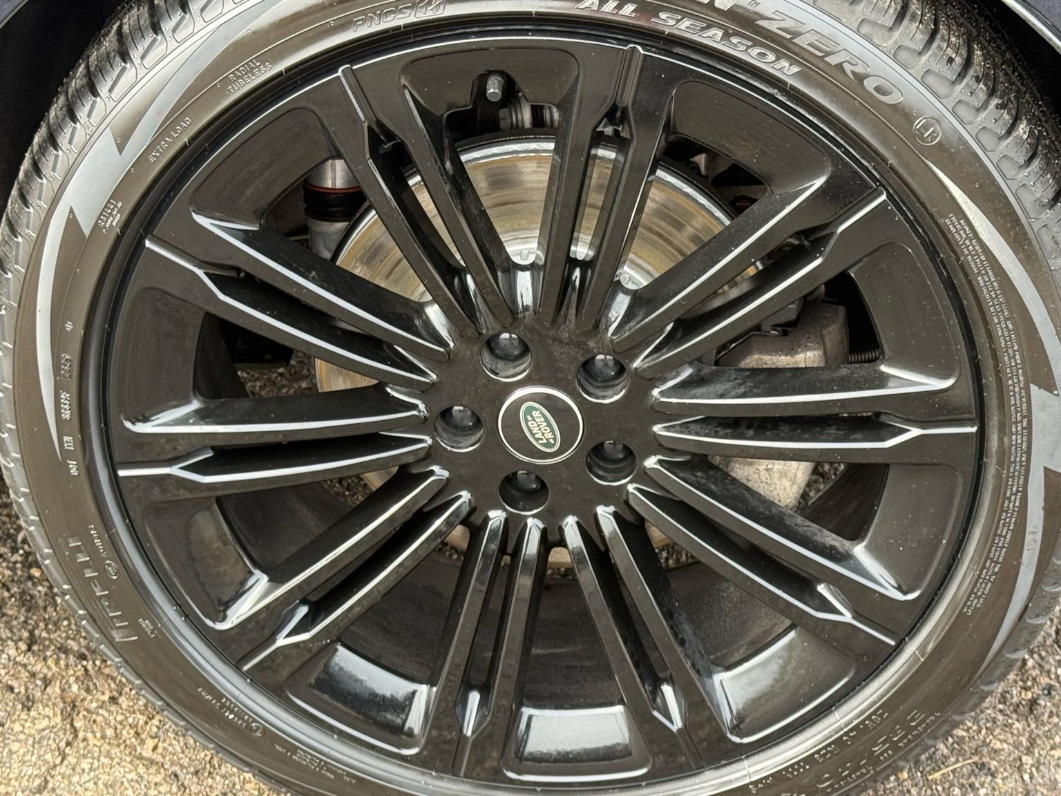 Used 2023 Land Rover Range Rover Long Wheelbase SE image 55