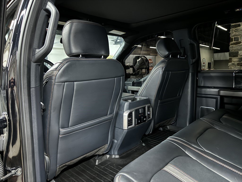 Used 2022 Ford F350 Platinum w/ FX4 Off-Road Package AWD/4WD image 28