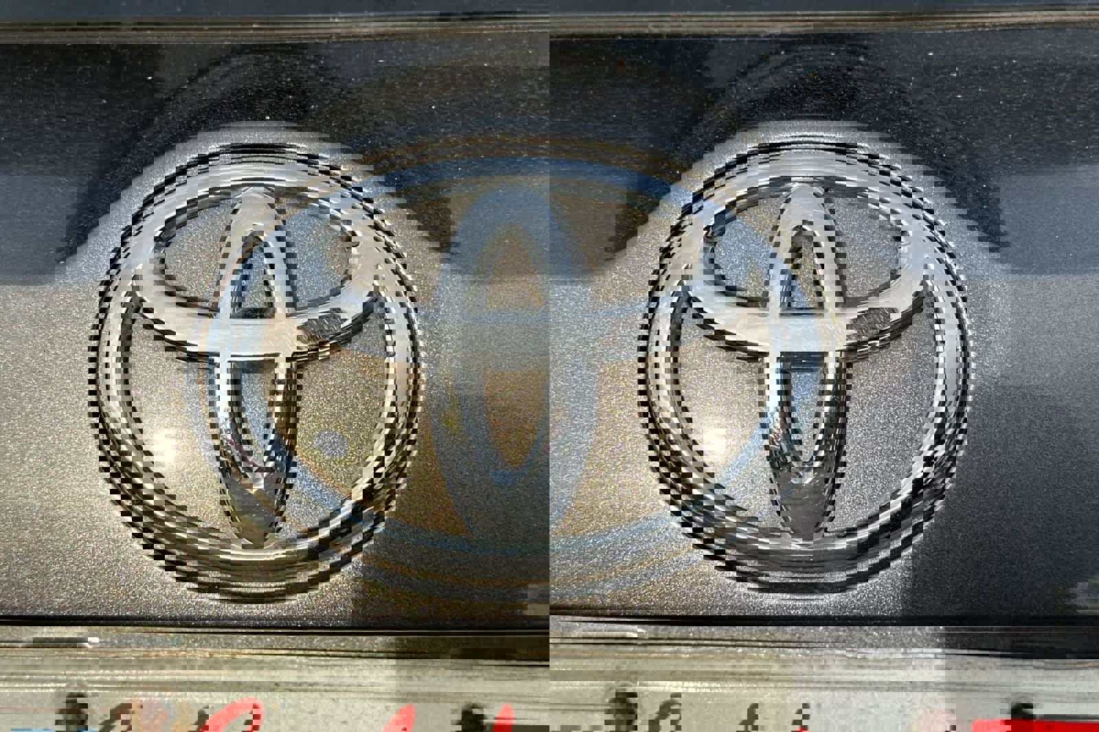 Used 2014 Toyota RAV4 Limited image 15