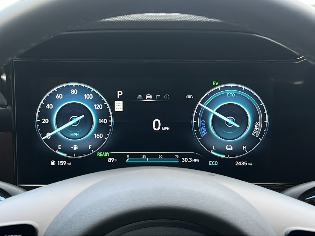 Used 2025 Hyundai Elantra SEL FWD image 21