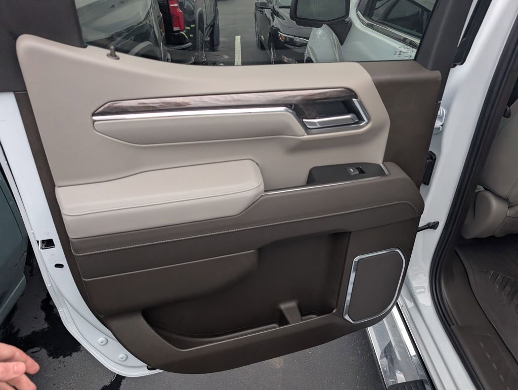 New 2026 Chevrolet Silverado 1500 LTZ w/ LTZ Premium Package image 9